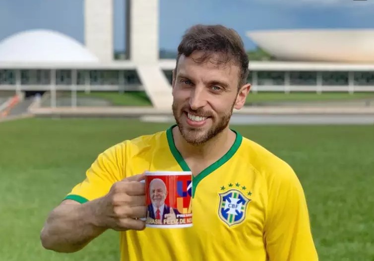 TJSP mantém restrições contra Léo Lins por perda de prazo em recurso