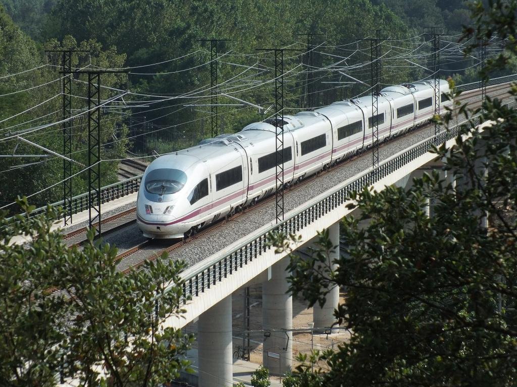 Trem de alta velocidade AVE na Espanha