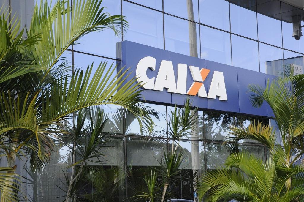 Fachada de agência da Caixa