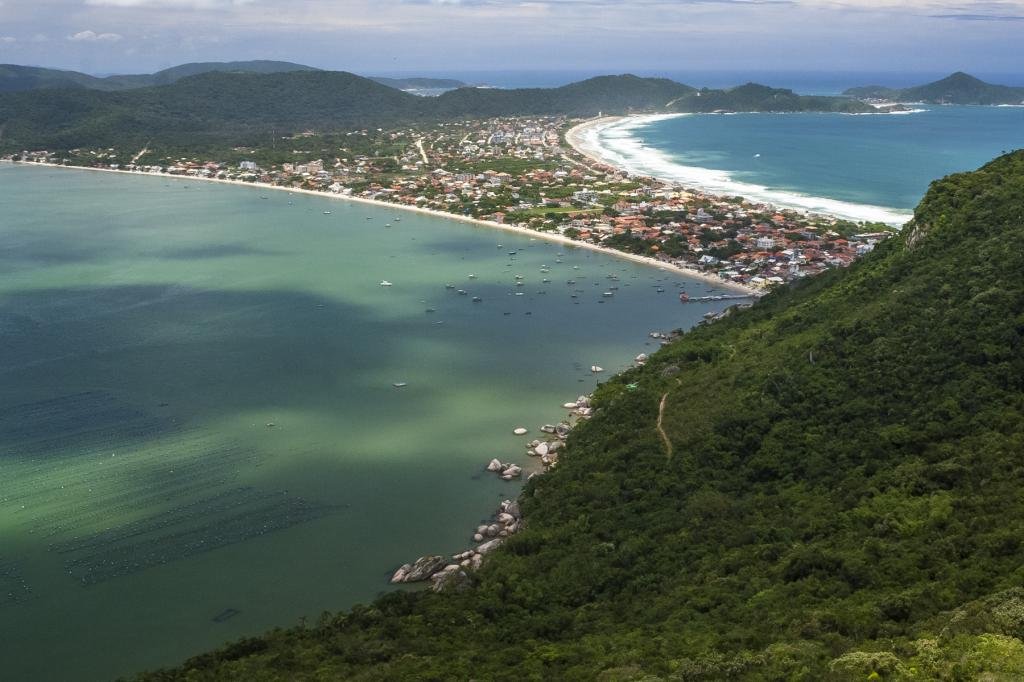 Vista aérea de Bombinhas